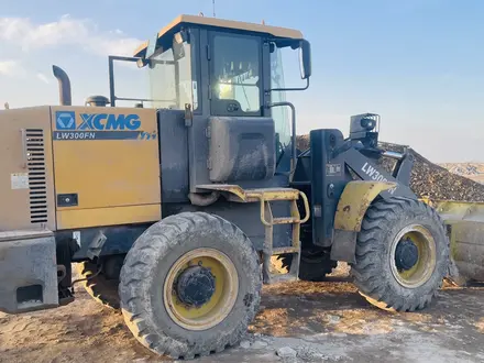 XCMG  LW300 2017 года за 9 500 000 тг. в Астана – фото 4