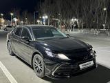 Toyota Camry 2021 года за 16 800 000 тг. в Кызылорда – фото 2