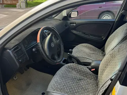 Toyota Avensis 2002 года за 2 000 000 тг. в Астана – фото 4