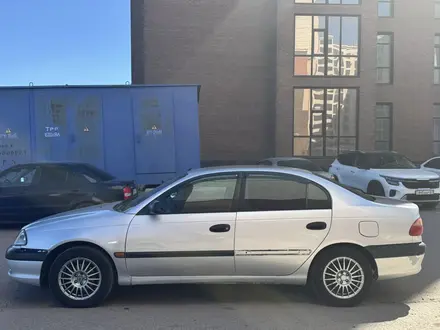 Toyota Avensis 2002 года за 2 000 000 тг. в Астана – фото 9