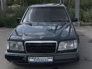 Mercedes-Benz E 280