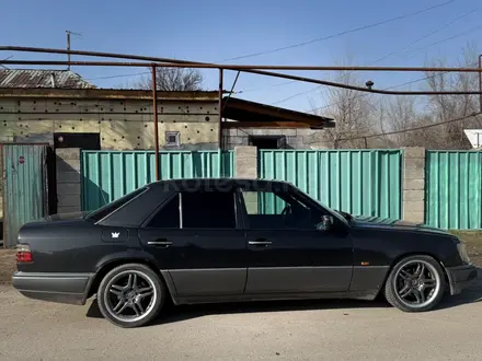 Mercedes-Benz E 280 1993 года за 1 200 000 тг. в Алматы – фото 5