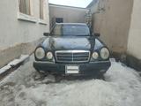 Mercedes-Benz E 230 1997 годаfor1 100 000 тг. в Кызылорда