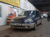 Kia Carens 2001 годаfor2 100 000 тг. в Астана