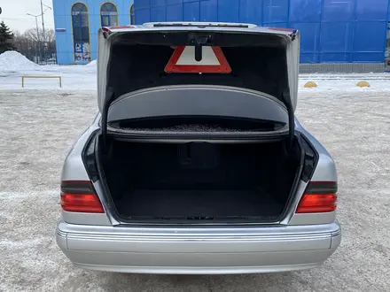 Mercedes-Benz E 320 2000 года за 5 600 000 тг. в Астана – фото 8