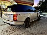 Land Rover Range Rover 2015 годаүшін31 000 000 тг. в Алматы – фото 5