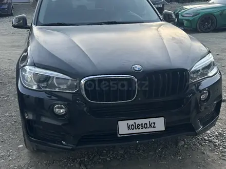 BMW X5 2016 года за 9 000 000 тг. в Астана