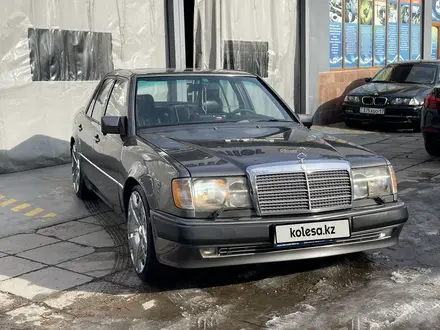 Mercedes-Benz E 260 1988 года за 2 800 000 тг. в Шымкент – фото 4