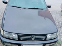 Volkswagen Passat 1994 годаүшін1 650 000 тг. в Актобе