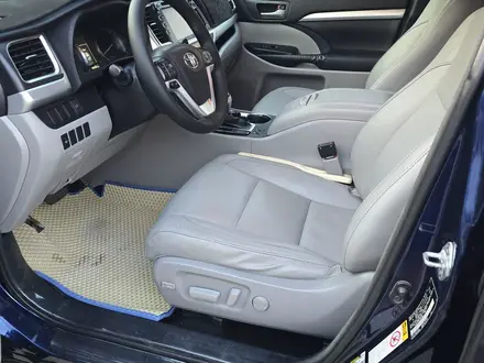 Toyota Highlander 2016 года за 12 000 000 тг. в Атырау – фото 11