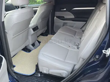 Toyota Highlander 2016 года за 12 000 000 тг. в Атырау – фото 13