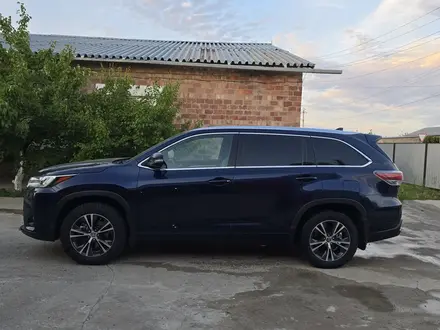 Toyota Highlander 2016 года за 12 000 000 тг. в Атырау – фото 6