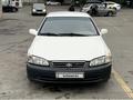 Toyota Camry 2000 года за 2 150 000 тг. в Алматы – фото 2