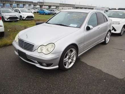 Mercedes-Benz C 32 AMG 2002 года за 9 000 000 тг. в Астана – фото 8