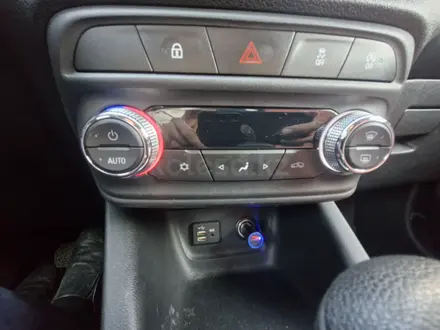 Chevrolet Tracker 2021 года за 6 300 000 тг. в Алматы – фото 16