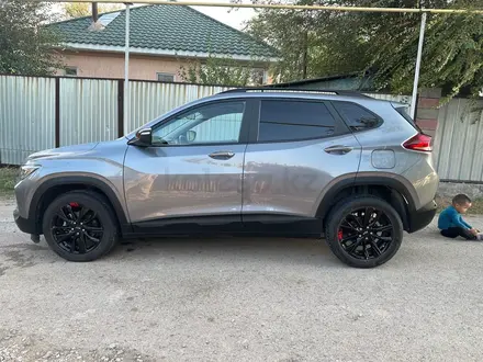 Chevrolet Tracker 2021 года за 6 300 000 тг. в Алматы – фото 2