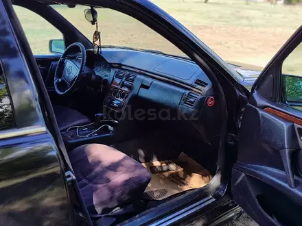 Mercedes-Benz E 280 1996 года за 2 700 000 тг. в Уральск – фото 4