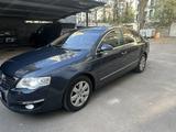 Volkswagen Passat 2005 года за 3 500 000 тг. в Алматы – фото 2