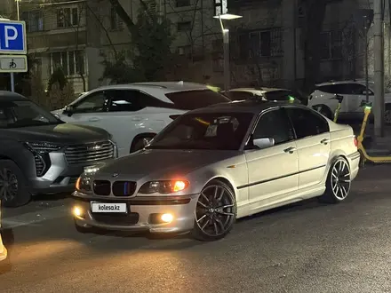 BMW 330 2004 года за 5 500 000 тг. в Алматы – фото 3