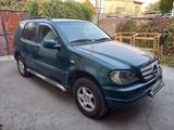 Mercedes-Benz ML 320 1997 года за 3 500 000 тг. в Шымкент – фото 3