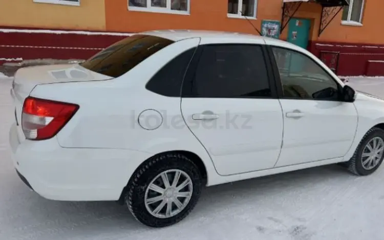 ВАЗ (Lada) Granta 2190 2011 годаүшін850 000 тг. в Караганда