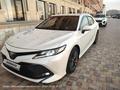 Toyota Camry 2020 года за 14 000 000 тг. в Актау – фото 13