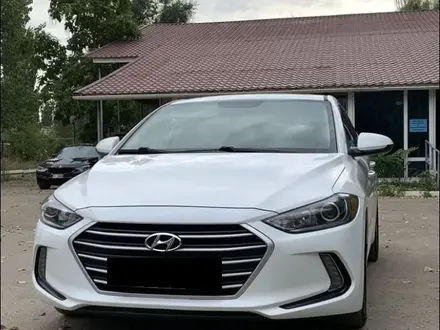 Hyundai Elantra 2017 года за 6 000 000 тг. в Алматы – фото 3