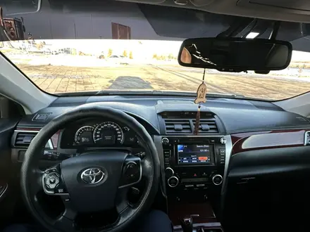 Toyota Camry 2014 года за 9 000 000 тг. в Костанай – фото 16