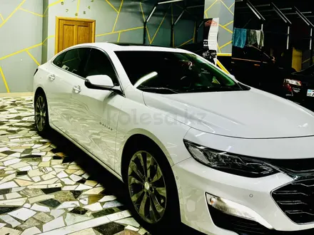 Chevrolet Malibu 2019 года за 9 700 000 тг. в Шымкент – фото 18