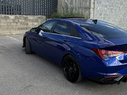 Hyundai Elantra 2022 года за 9 800 000 тг. в Алматы – фото 5