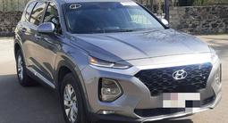 Hyundai Santa Fe 2019 годаүшін11 000 000 тг. в Актау – фото 2