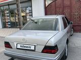 Mercedes-Benz E 220 1991 годаүшін2 200 000 тг. в Шымкент – фото 5