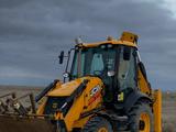 JCB  3CX 2019 годаүшін42 000 000 тг. в Атырау