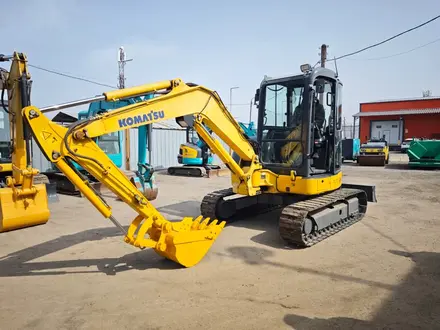 Komatsu  PC40MR-3N14 тонны (кабина, кондиционер, печка) 2015 года за 17 000 000 тг. в Алматы
