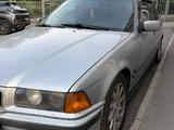 BMW 320 1994 года за 1 850 000 тг. в Алматы – фото 4