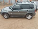 Chevrolet Niva 2014 года за 3 100 000 тг. в Атырау – фото 3