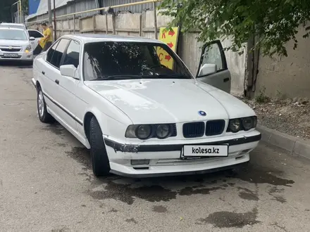 BMW 525 1990 года за 1 200 000 тг. в Алматы – фото 2