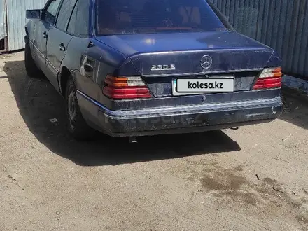 Mercedes-Benz E 230 1993 года за 500 000 тг. в Балхаш – фото 3