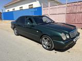 Mercedes-Benz E 280 1997 годаүшін3 800 000 тг. в Байконыр – фото 2