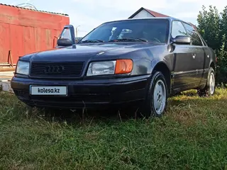 Audi 100