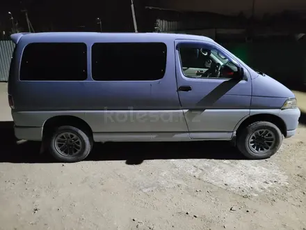 Toyota HiAce Regius 1998 года за 3 700 000 тг. в Алматы – фото 2