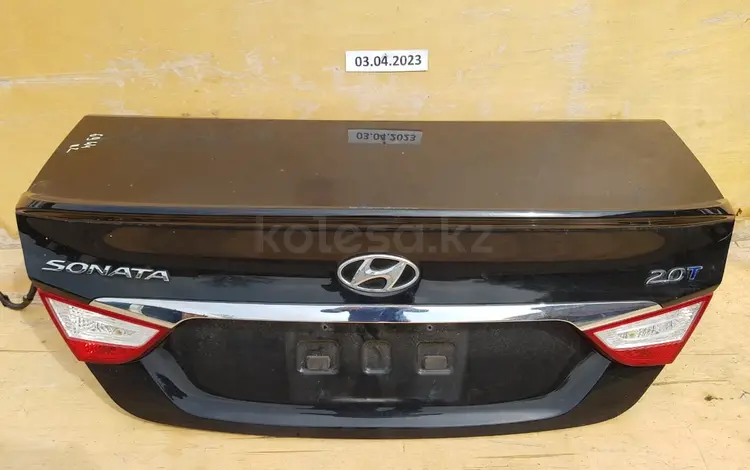 КРЫШКА БАГАЖНИКА СО СПОЙЛЕРОМ (ДВЕРЬ БАГАЖНИКА) (ЧЕРНАЯ) за 90 000 тг. в Алматы