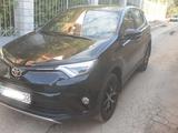 Toyota RAV4 2016 года за 13 650 000 тг. в Алматы – фото 4