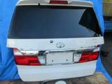 Крышка багажника в сборе Toyota Alphard MNH10 за 150 000 тг. в Караганда