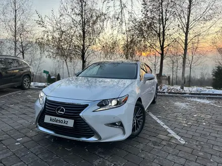 Lexus ES 350 2018 года за 19 200 000 тг. в Алматы