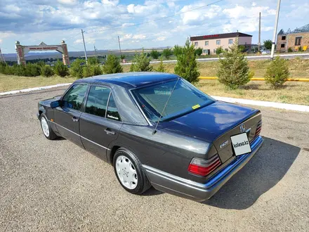 Mercedes-Benz E 320 1994 года за 4 000 000 тг. в Тараз – фото 20