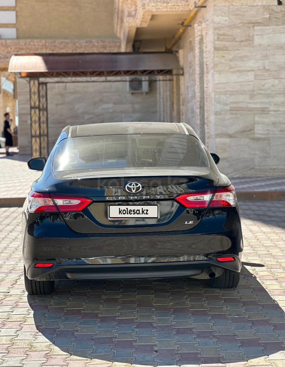 Toyota Camry 2018 г.