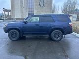 Toyota 4Runner 2013 годаүшін16 500 000 тг. в Уральск – фото 2