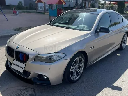 BMW 520 2013 года за 10 000 000 тг. в Алматы – фото 33