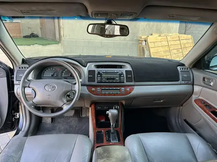 Toyota Camry 2004 года за 4 900 000 тг. в Тараз – фото 12